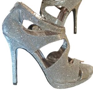 Nina Solid Silver Glitter Sequin Metallic Peep-toe 4" Stilettos sz 7.5M